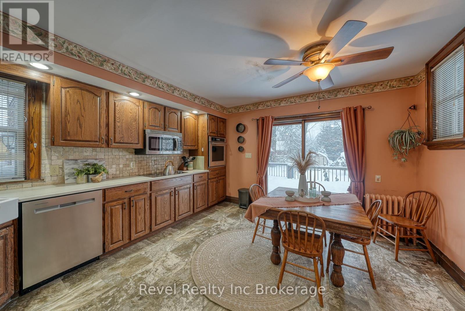 140 Vansittart Avenue, Woodstock, Ontario  N4S 6E6 - Photo 11 - X12629762