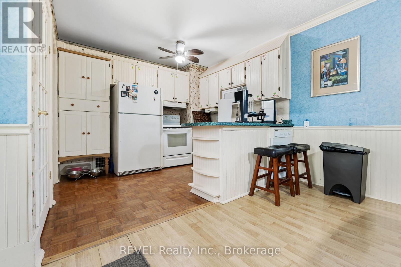 7962 Booth Street, Niagara Falls (Ascot), Ontario  L2H 1E8 - Photo 18 - X12629694