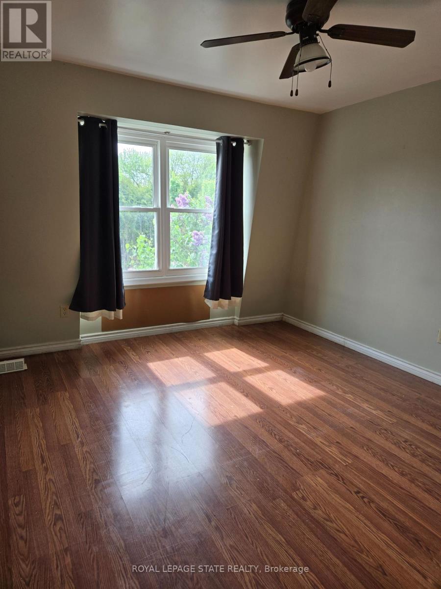 4 - 153 Limeridge Road W, Hamilton, Ontario  L9C 2V3 - Photo 9 - X12629580