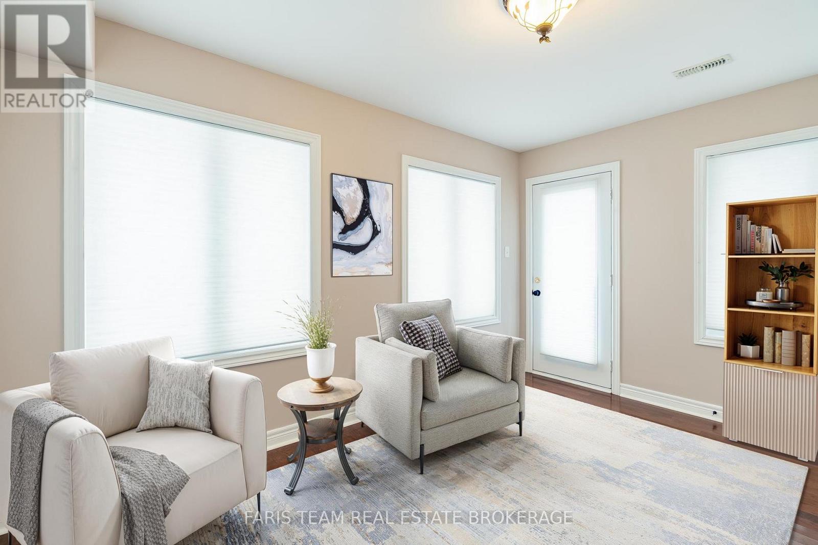 44 Marina Village Drive, Georgian Bay, Ontario  L0K 1S0 - Photo 17 - X12629598