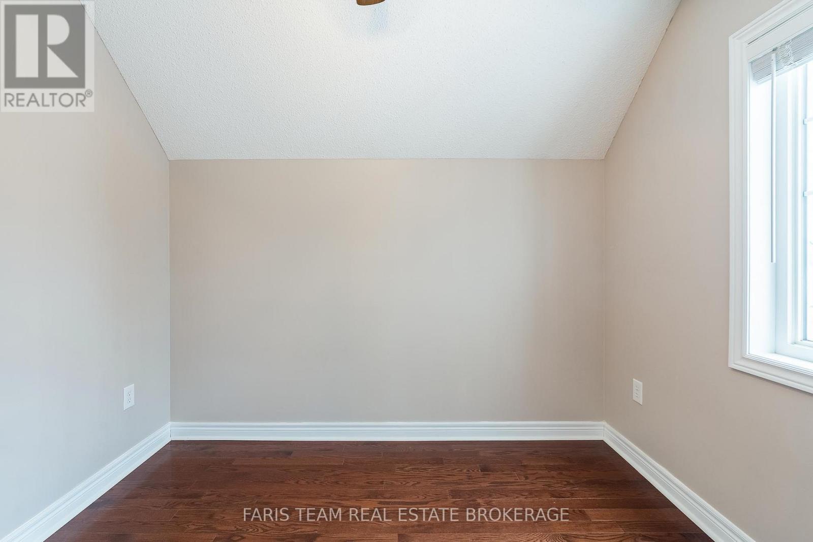 44 Marina Village Drive, Georgian Bay, Ontario  L0K 1S0 - Photo 27 - X12629598