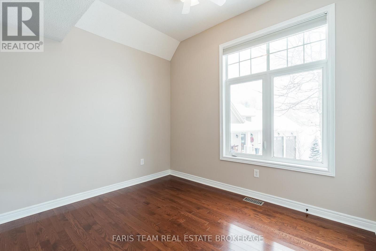 44 Marina Village Drive, Georgian Bay, Ontario  L0K 1S0 - Photo 28 - X12629598