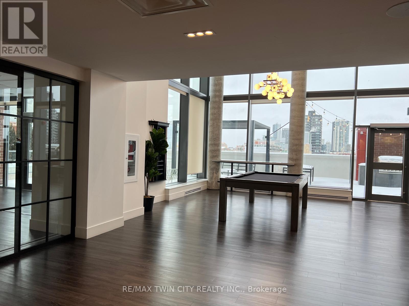 405 - 5 Wellington Street S, Kitchener, Ontario  N2G 0E3 - Photo 5 - X12629626