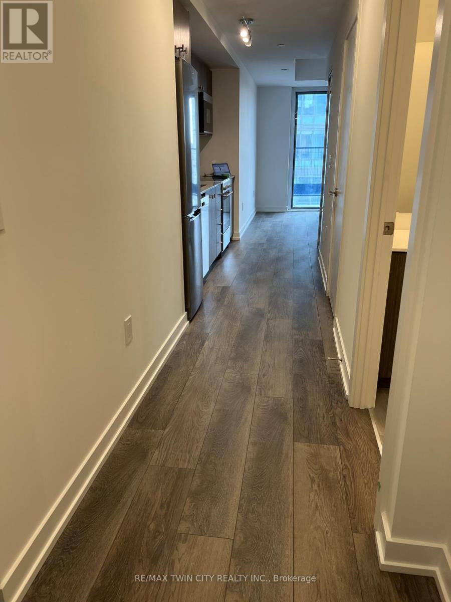 405 - 5 Wellington Street S, Kitchener, Ontario  N2G 0E3 - Photo 8 - X12629626