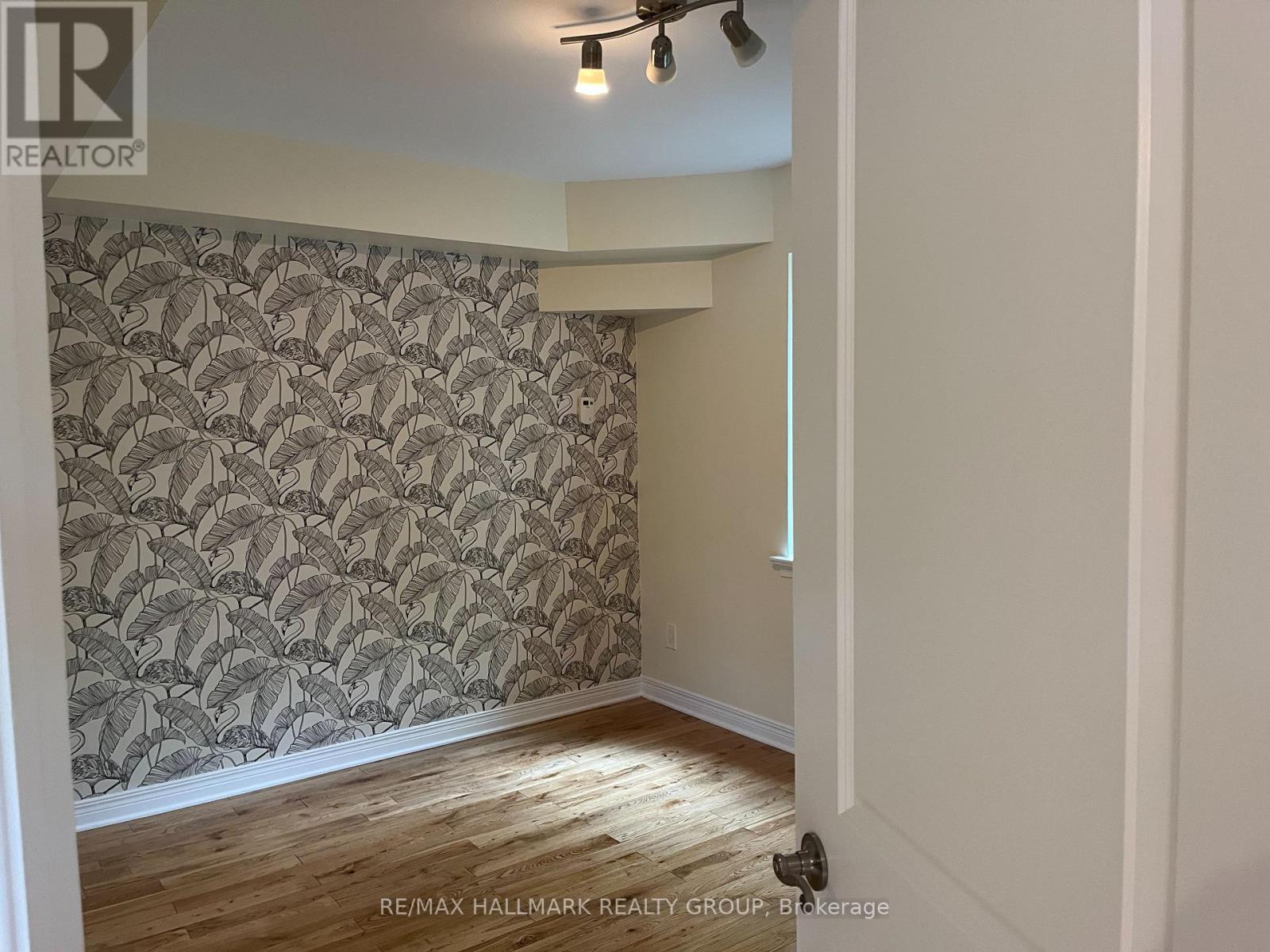 324 Currell Avenue, Ottawa, Ontario  K1Z 7J6 - Photo 23 - X12256609