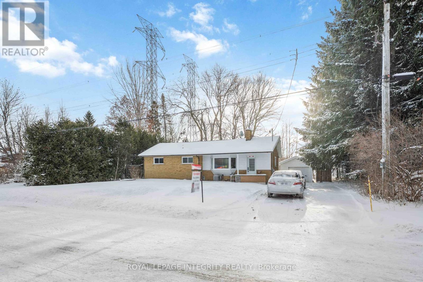 B - 35 Sherry Lane, Ottawa, Ontario K2G 3L4 - Photo 1 - X12597850