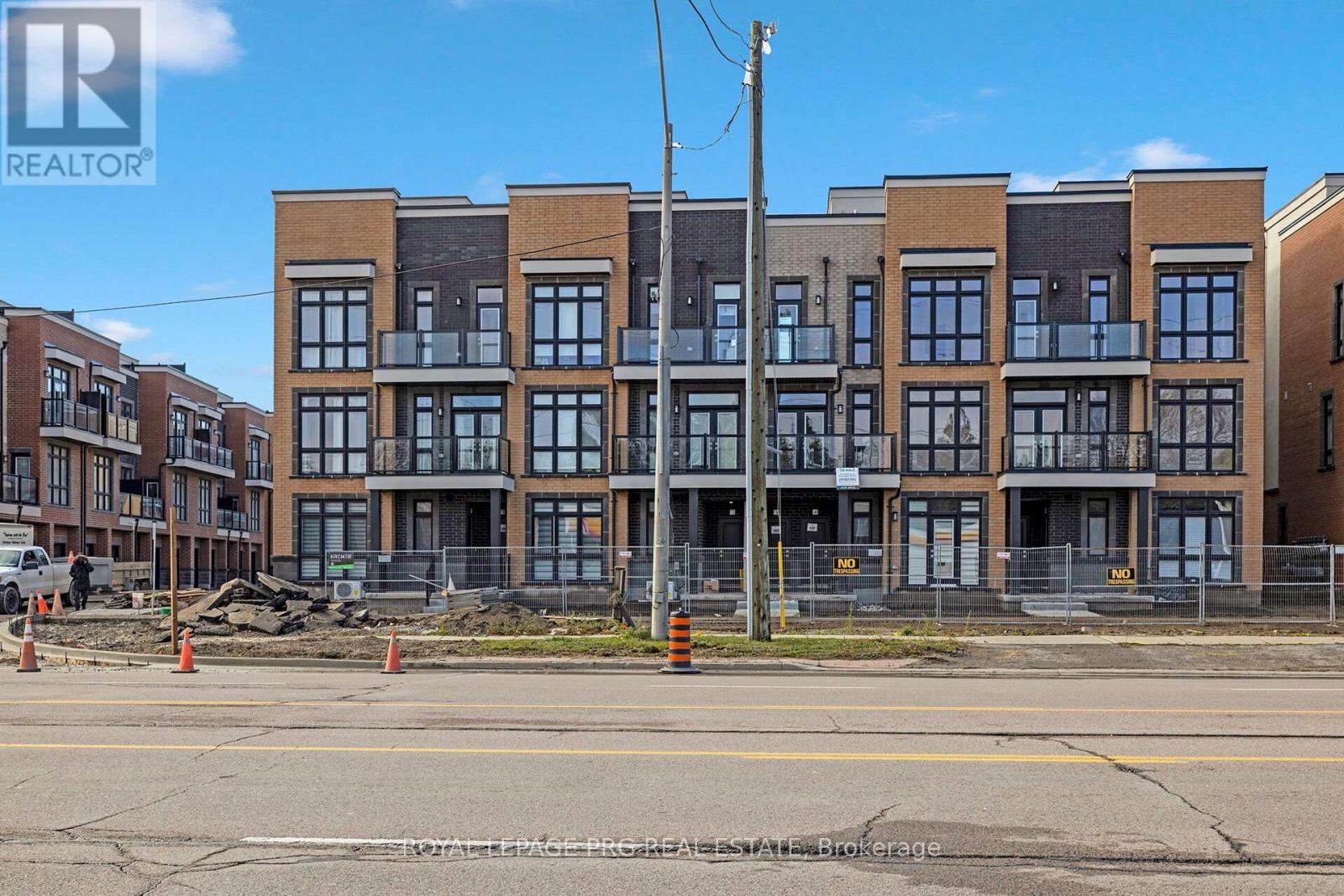 9 - 12860 YONGE STREET, Richmond Hill, Ontario