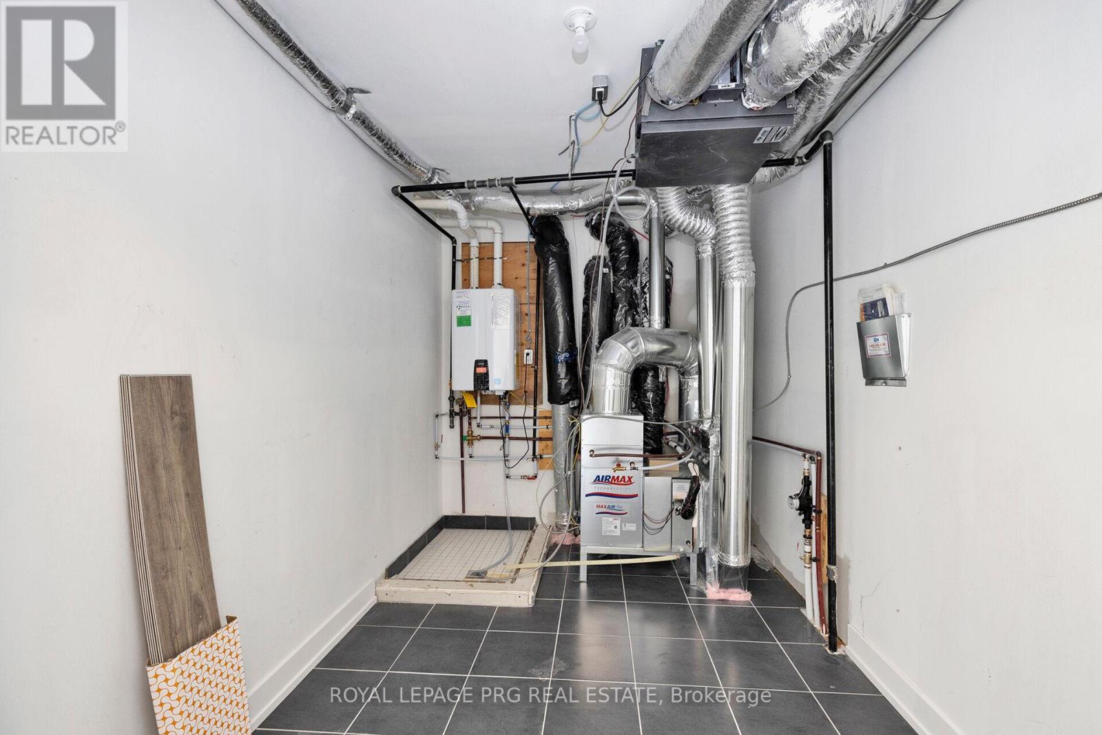 9 - 12860 Yonge Street, Richmond Hill, Ontario  L4E 1J4 - Photo 17 - N12627082