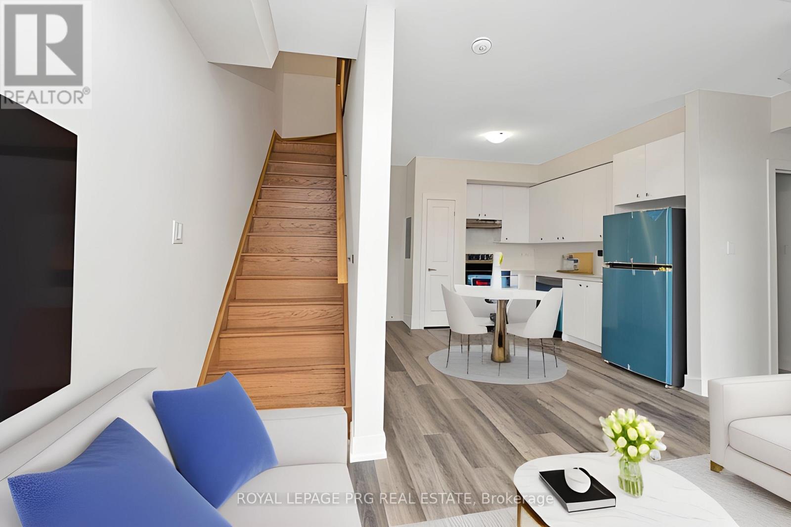 9 - 12860 Yonge Street, Richmond Hill, Ontario  L4E 1J4 - Photo 4 - N12627082