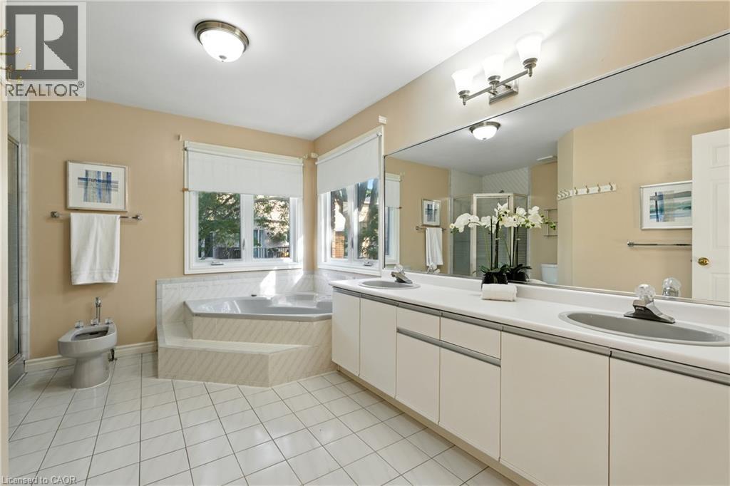 6 Renata Court, Hamilton, Ontario  L9H 6X1 - Photo 31 - 40793652