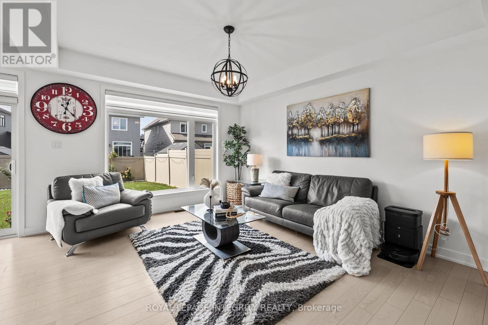 50 Angel Heights, Ottawa, Ontario  K2S 2N4 - Photo 12 - X12557830