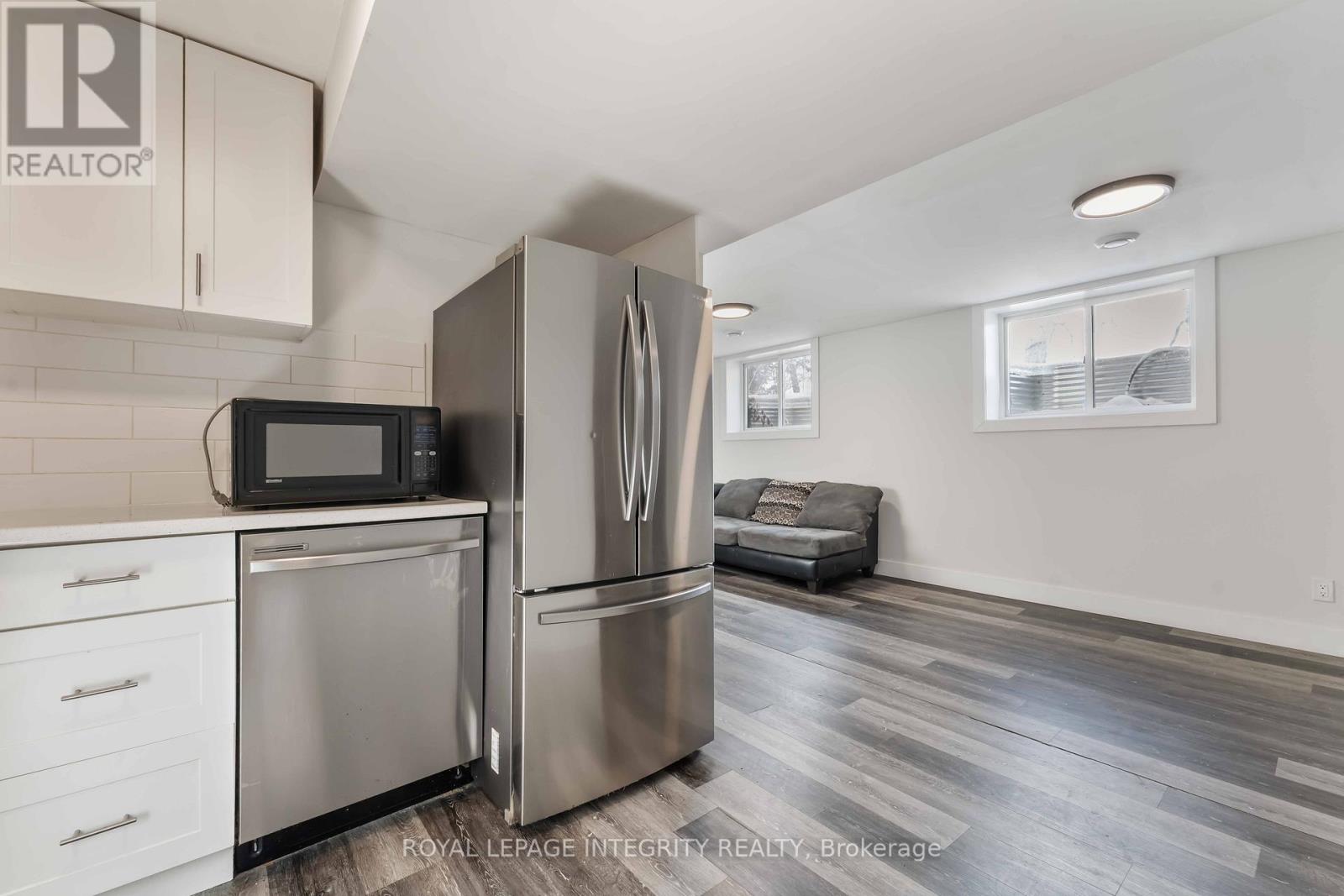 B - 35 Sherry Lane, Ottawa, Ontario K2G 3L4 - Photo 13 - X12597850