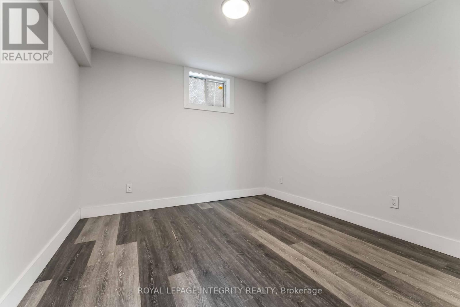 B - 35 Sherry Lane, Ottawa, Ontario K2G 3L4 - Photo 15 - X12597850