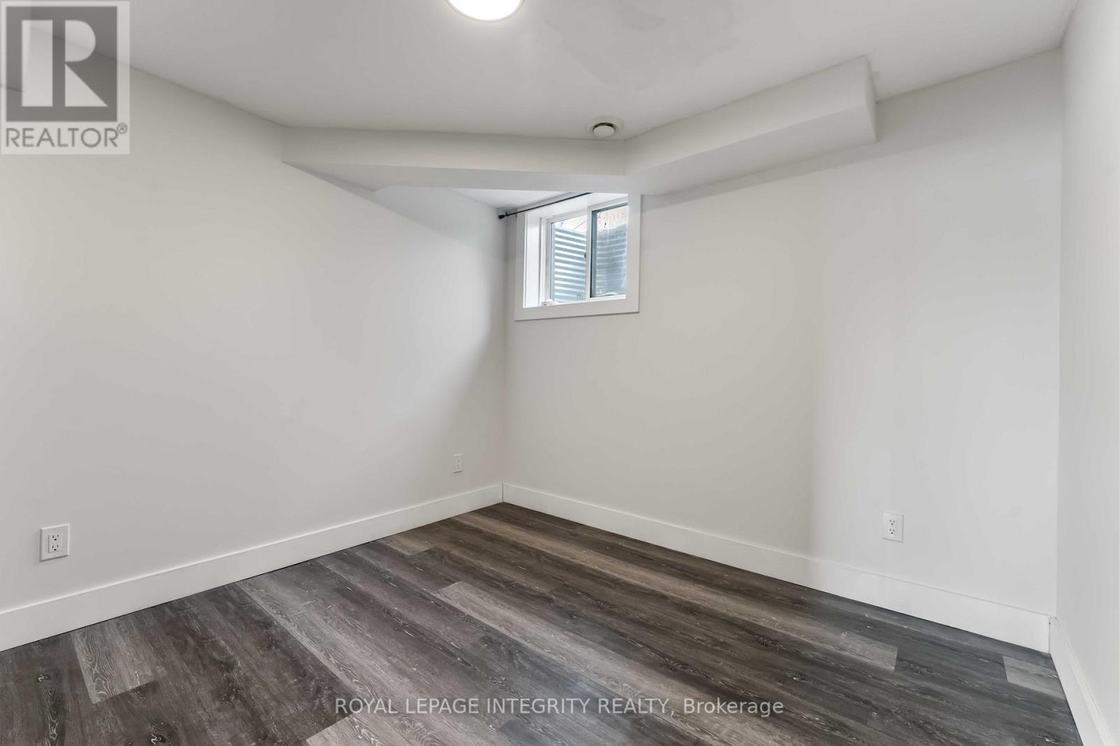 B - 35 Sherry Lane, Ottawa, Ontario K2G 3L4 - Photo 18 - X12597850