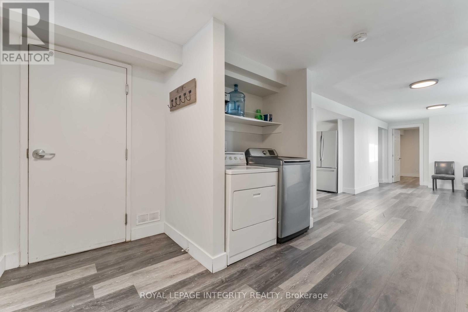 B - 35 Sherry Lane, Ottawa, Ontario K2G 3L4 - Photo 6 - X12597850