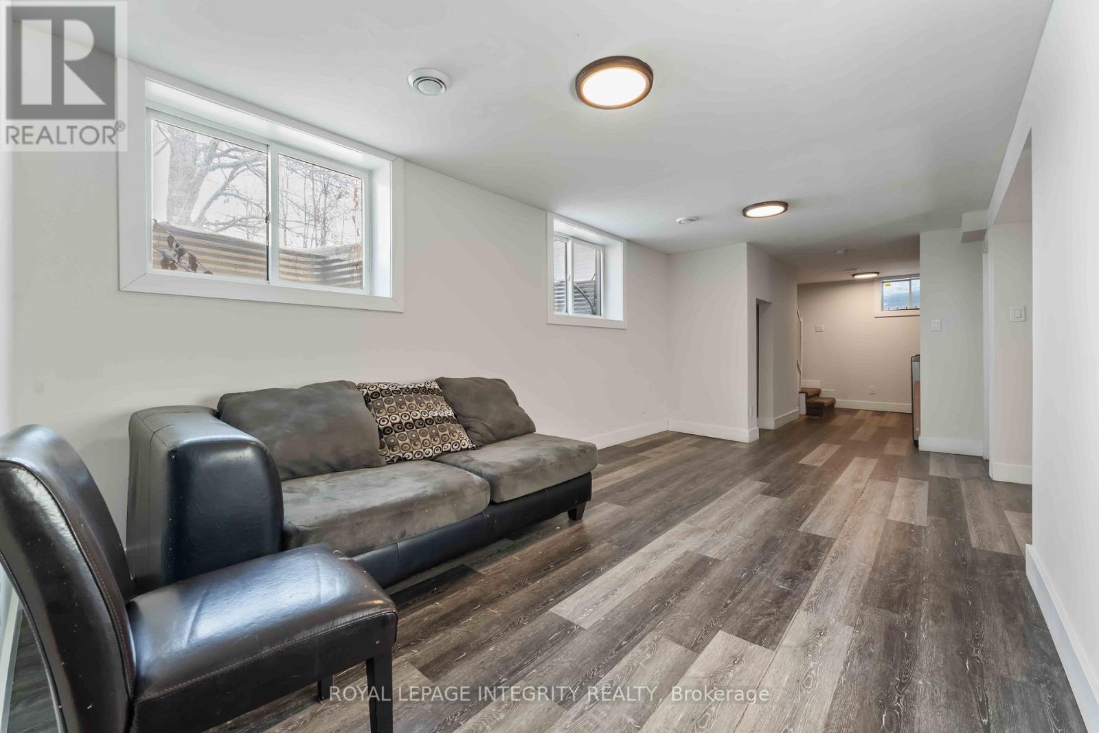 B - 35 Sherry Lane, Ottawa, Ontario K2G 3L4 - Photo 9 - X12597850