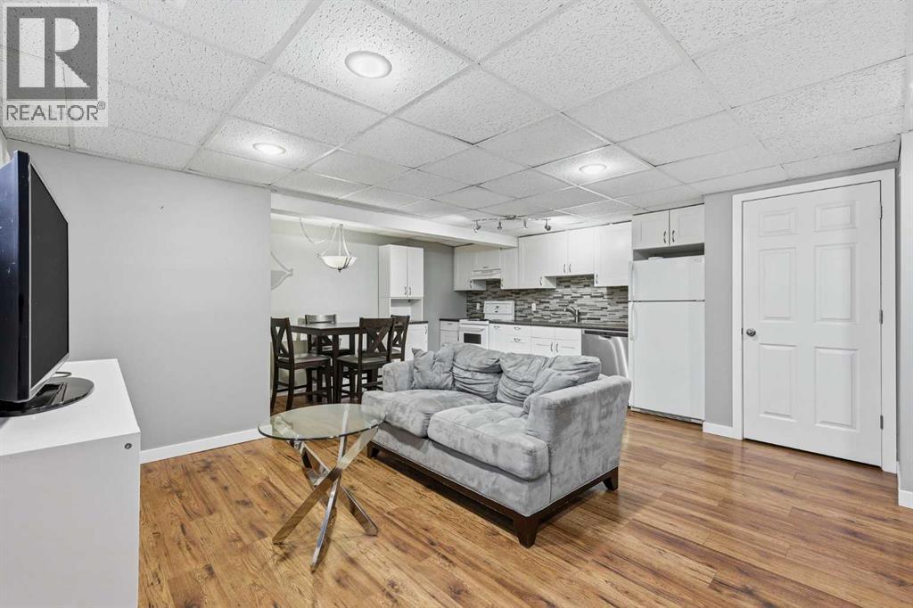 2 Woodfern Road Sw, Calgary, Alberta  T2W 4K9 - Photo 26 - A2273146