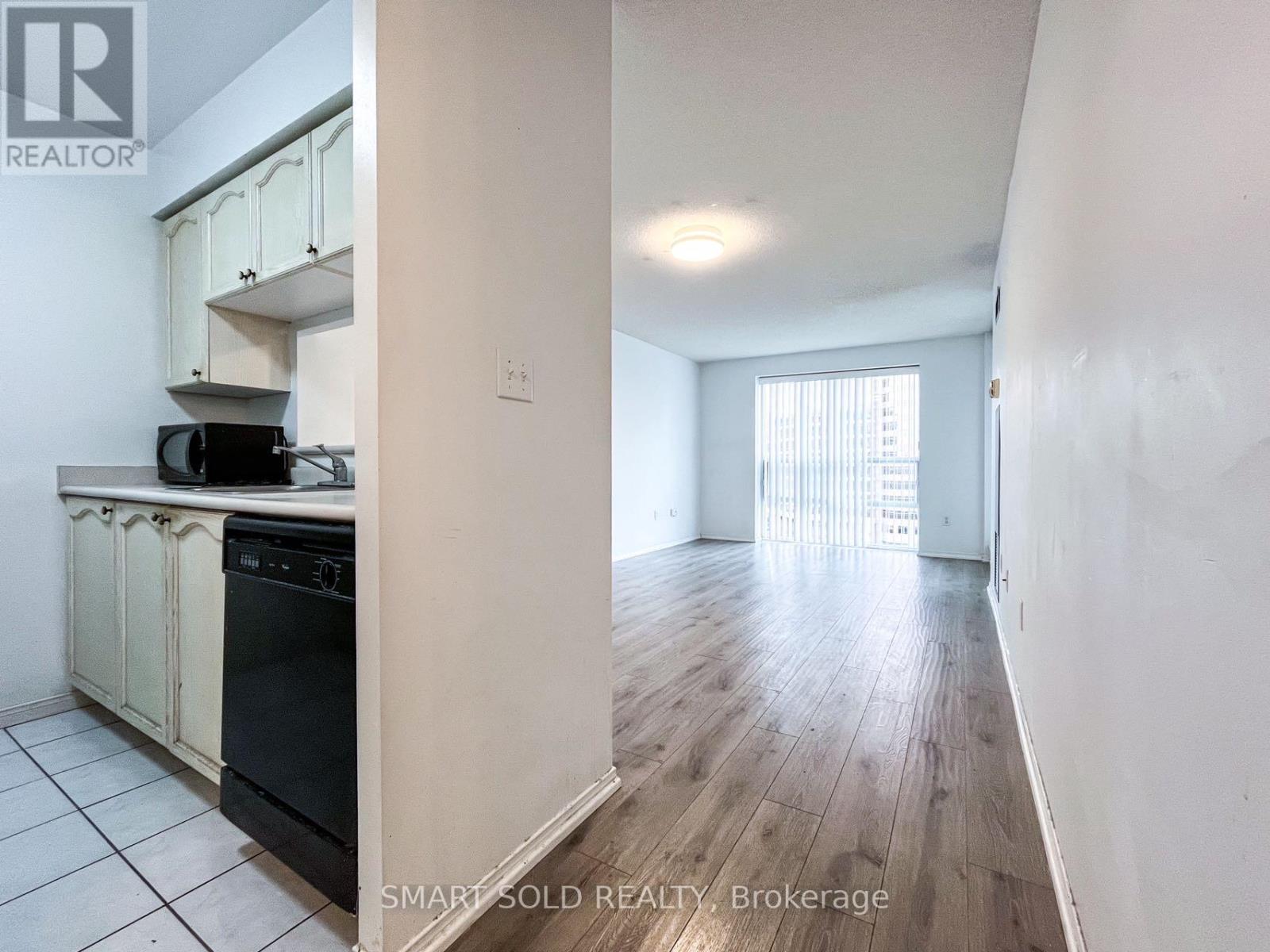 901 - 1 Pemberton Avenue, Toronto, Ontario  M2M 4L9 - Photo 5 - C12629642