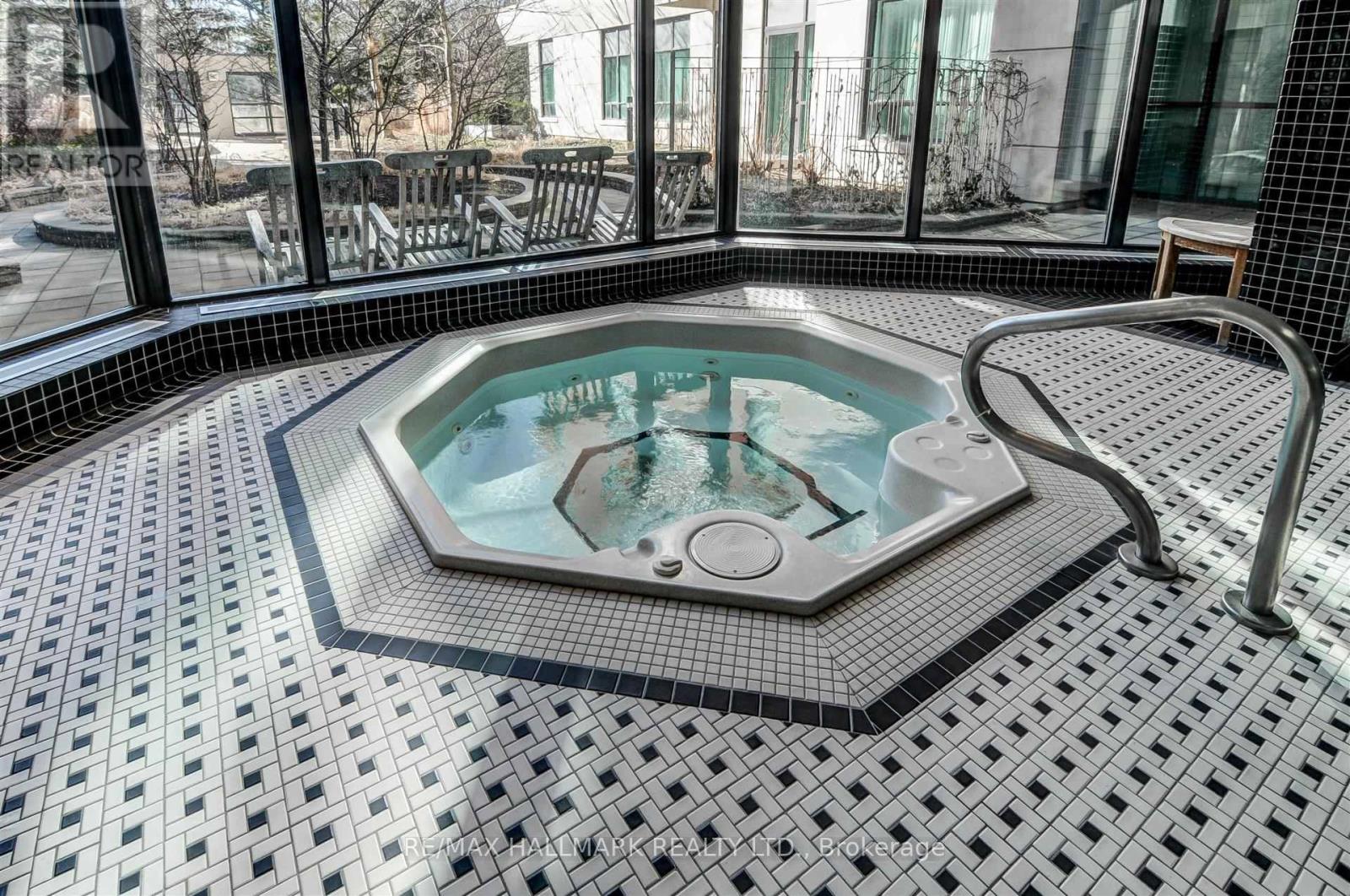 102 - 319 Merton Street, Toronto (Mount Pleasant West), Ontario  M4S 1A5 - Photo 24 - C12629644