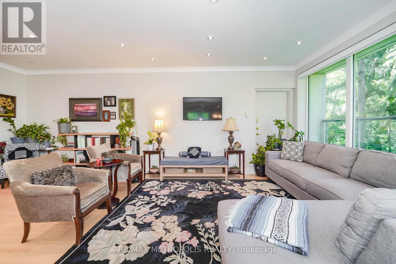 201 - 1 Watergarden Way, Toronto (Bayview Village), Ontario  M2K 2Z7 - Photo 5 - C12629700