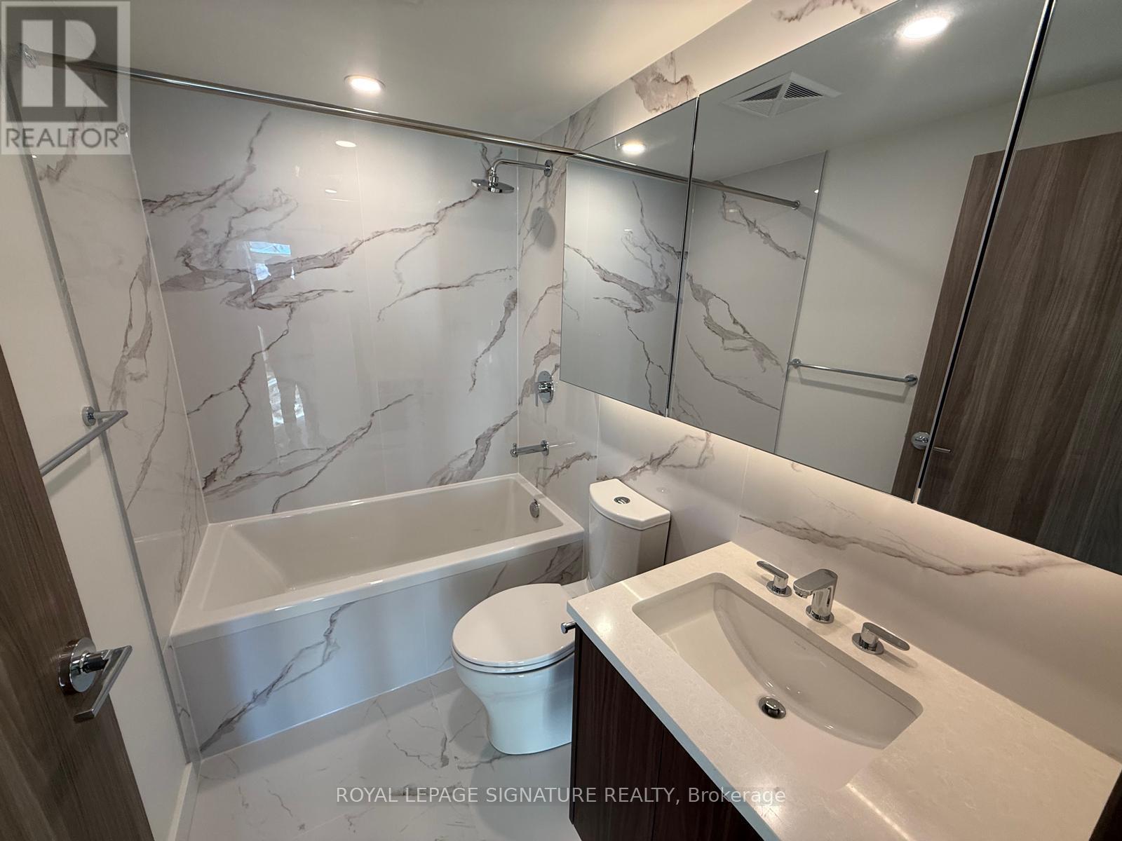 3 Concord Cityplace Way, Toronto (Waterfront Communities), Ontario  M5V 0X4 - Photo 23 - C12629758