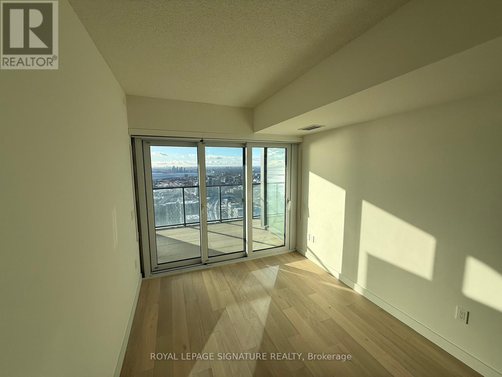 3 Concord Cityplace Way, Toronto (Waterfront Communities), Ontario  M5V 0X4 - Photo 32 - C12629758