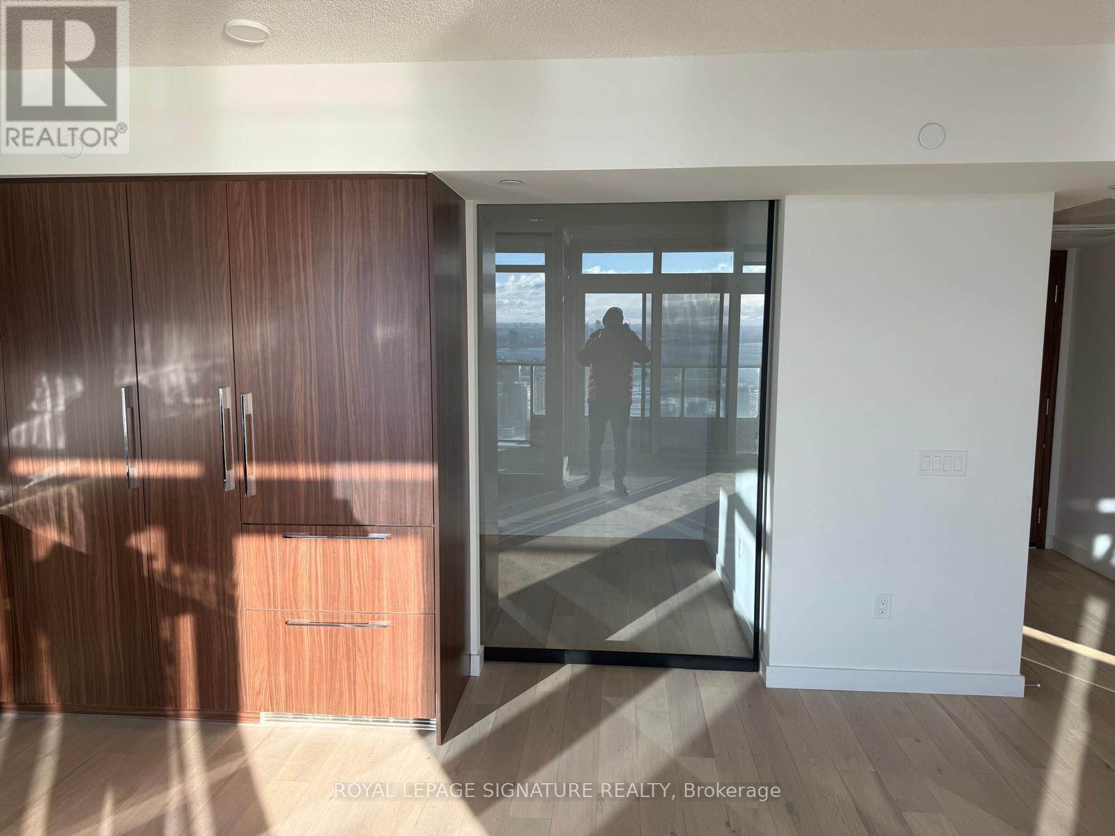 3 Concord Cityplace Way, Toronto (Waterfront Communities), Ontario  M5V 0X4 - Photo 34 - C12629758