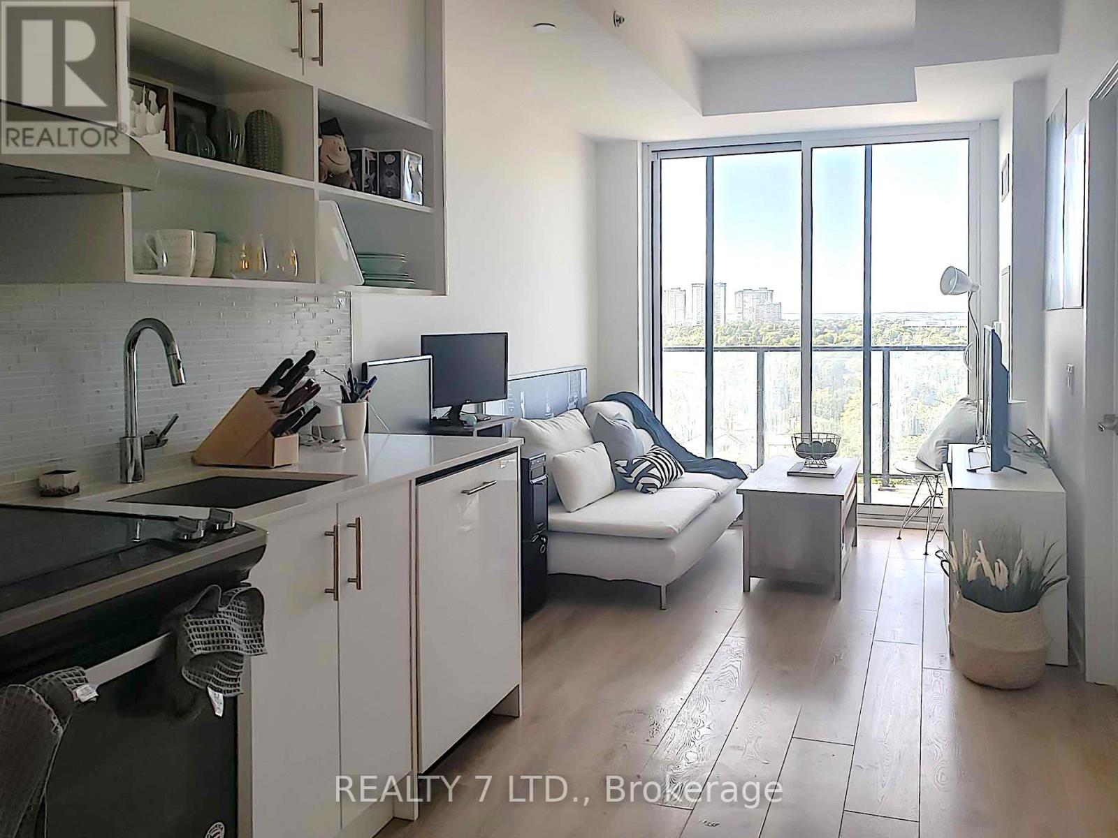 1207 - 128 Fairview Mall Drive, Toronto (Don Valley Village), Ontario  M2J 2Z1 - Photo 11 - C12629776