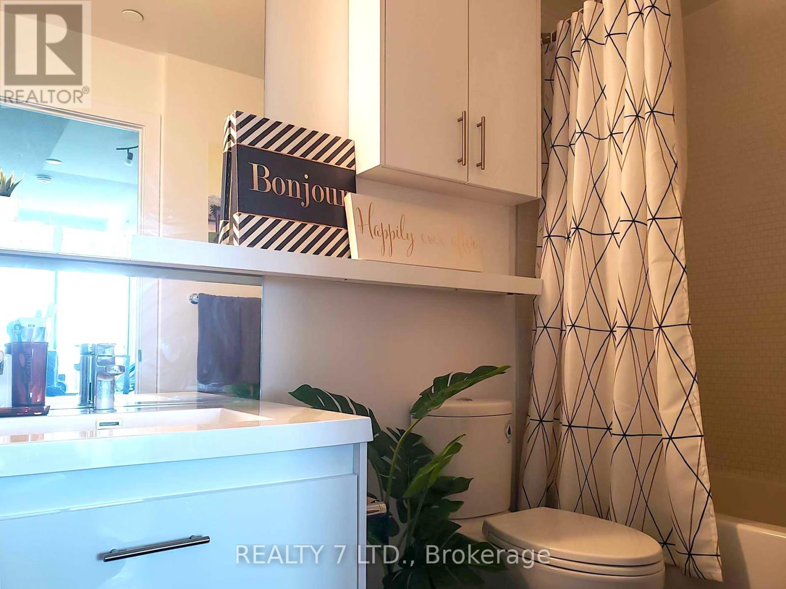 1207 - 128 Fairview Mall Drive, Toronto (Don Valley Village), Ontario  M2J 2Z1 - Photo 15 - C12629776