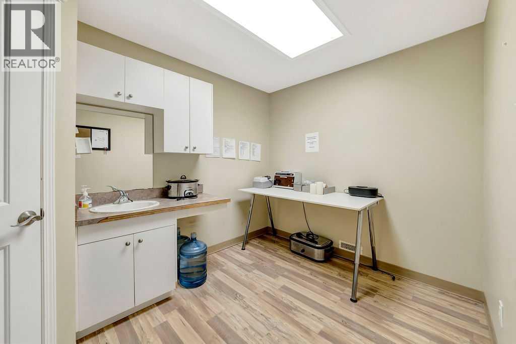 4921/4925 50 Street, Lloydminster, Saskatchewan  S9V 0N1 - Photo 21 - A2274881