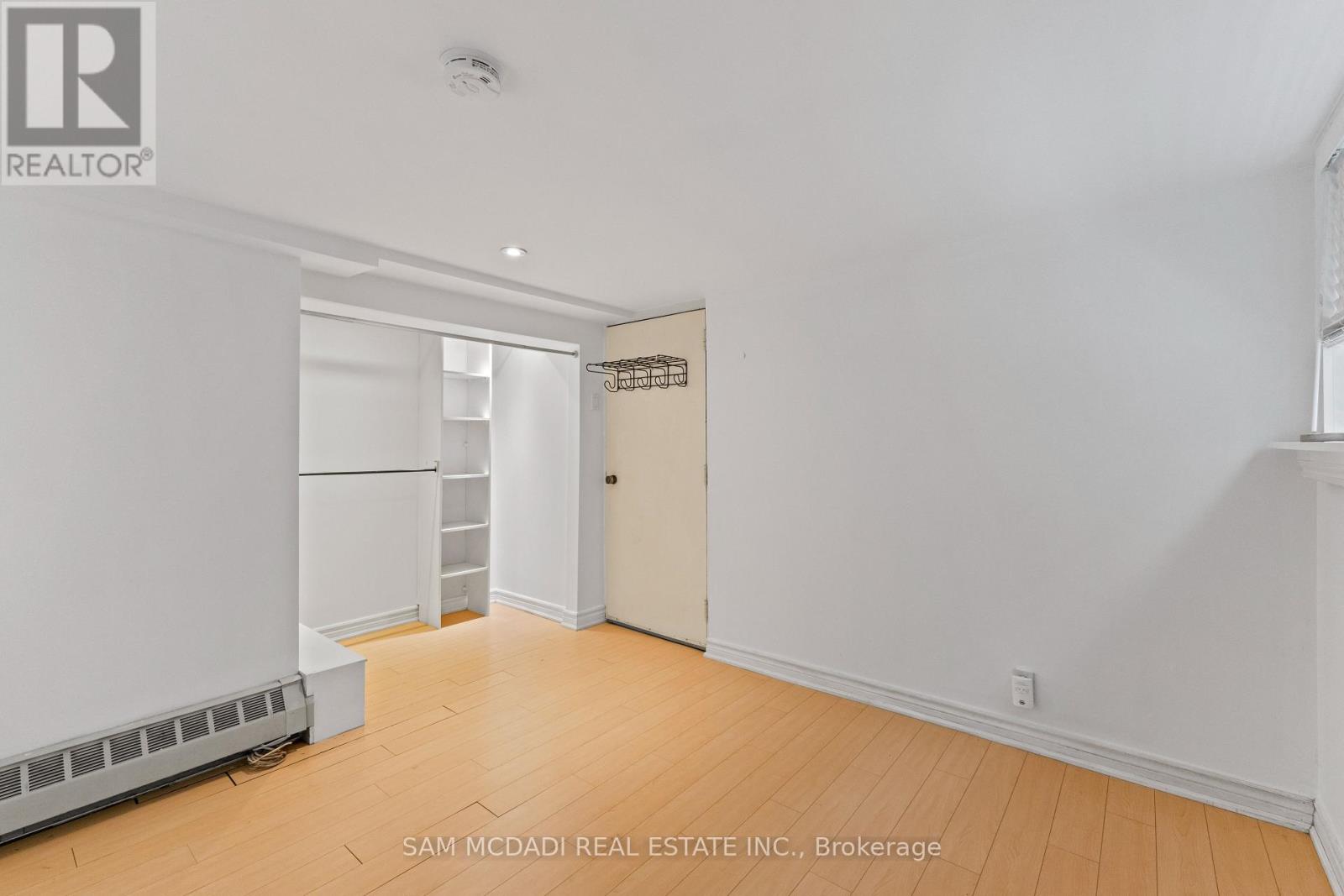 Lower - 26 Pine Avenue, Toronto (The Beaches), Ontario  M4E 1L8 - Photo 11 - E12629640