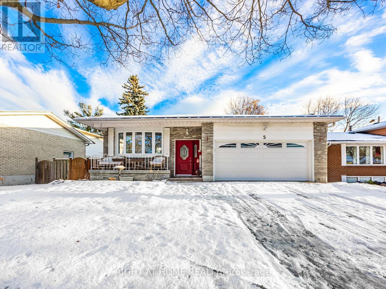 5 Foord Road, Ajax, Ontario L1S 1K6 - Photo 2 - E12629660