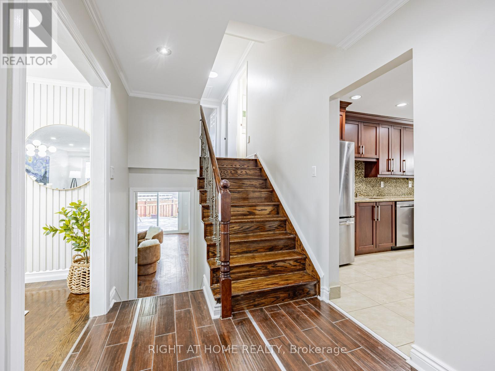 5 Foord Road, Ajax, Ontario L1S 1K6 - Photo 7 - E12629660