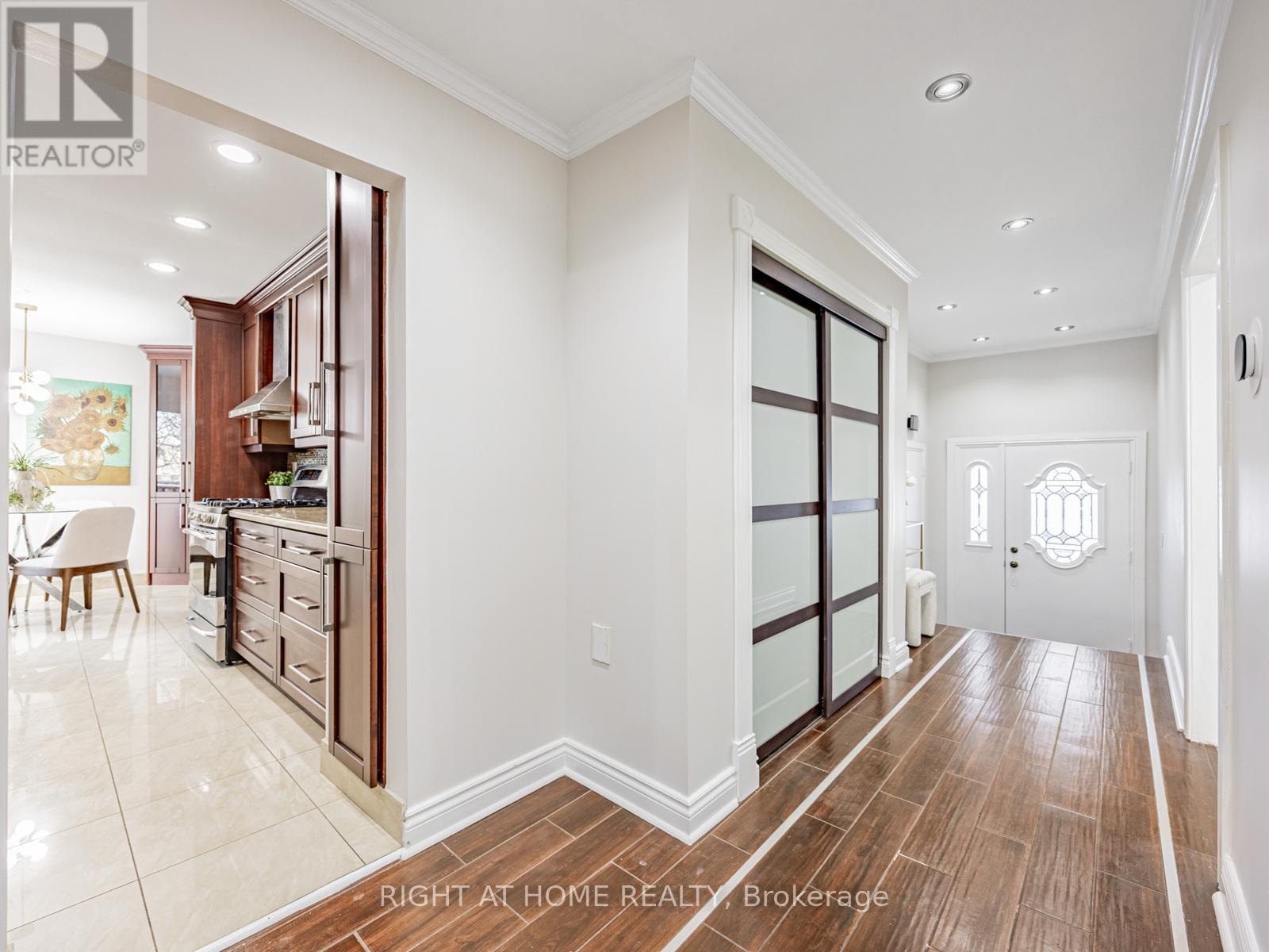 5 Foord Road, Ajax, Ontario L1S 1K6 - Photo 8 - E12629660