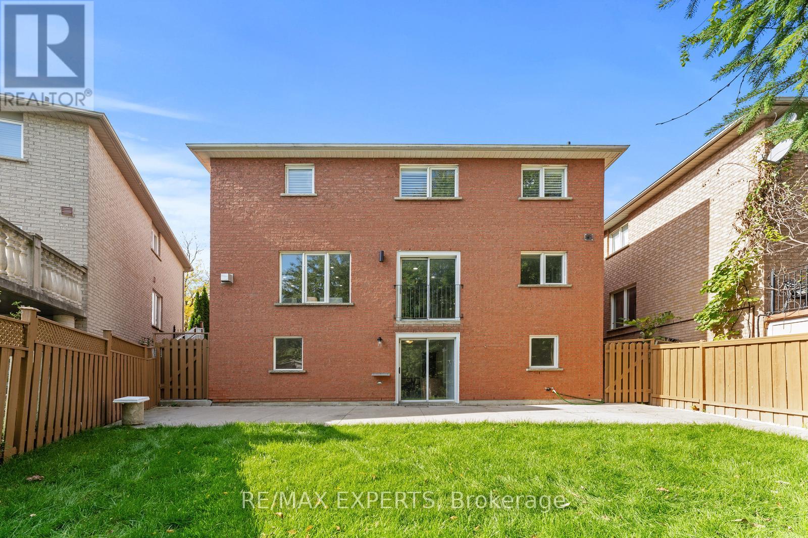 147 Ashton Drive, Vaughan, Ontario  L6A 2T8 - Photo 42 - N12629650