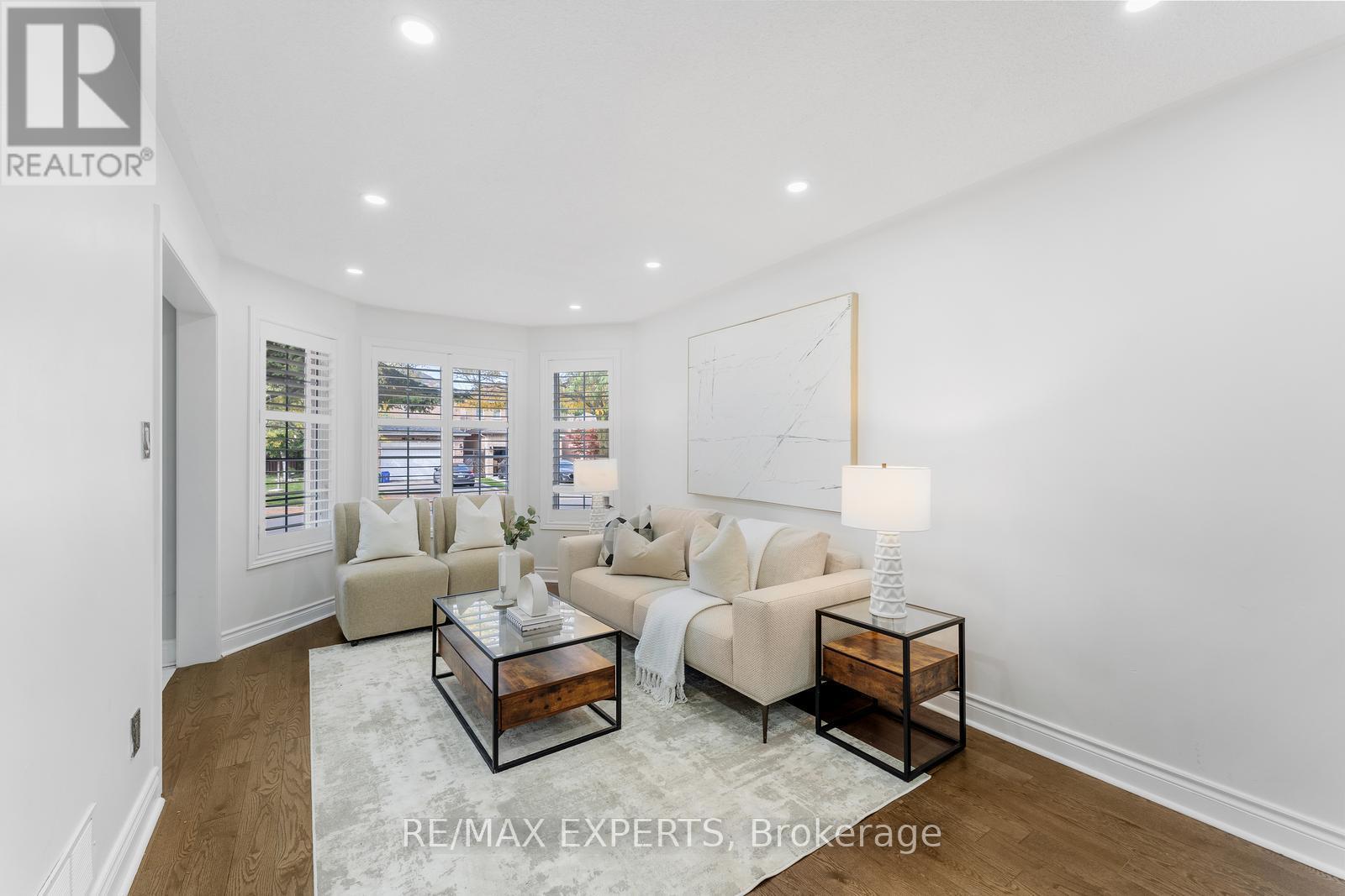 147 Ashton Drive, Vaughan, Ontario  L6A 2T8 - Photo 7 - N12629650