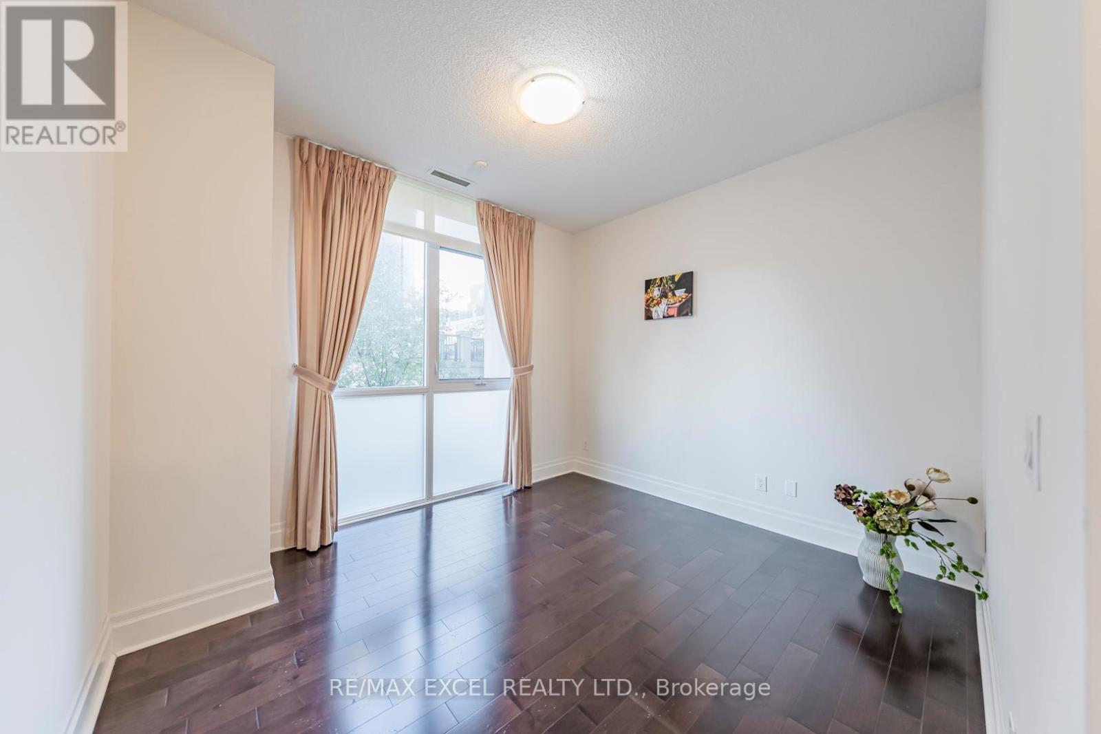 110 - 1 Upper Duke Crescent, Markham, Ontario  L6G 0B6 - Photo 18 - N12629678