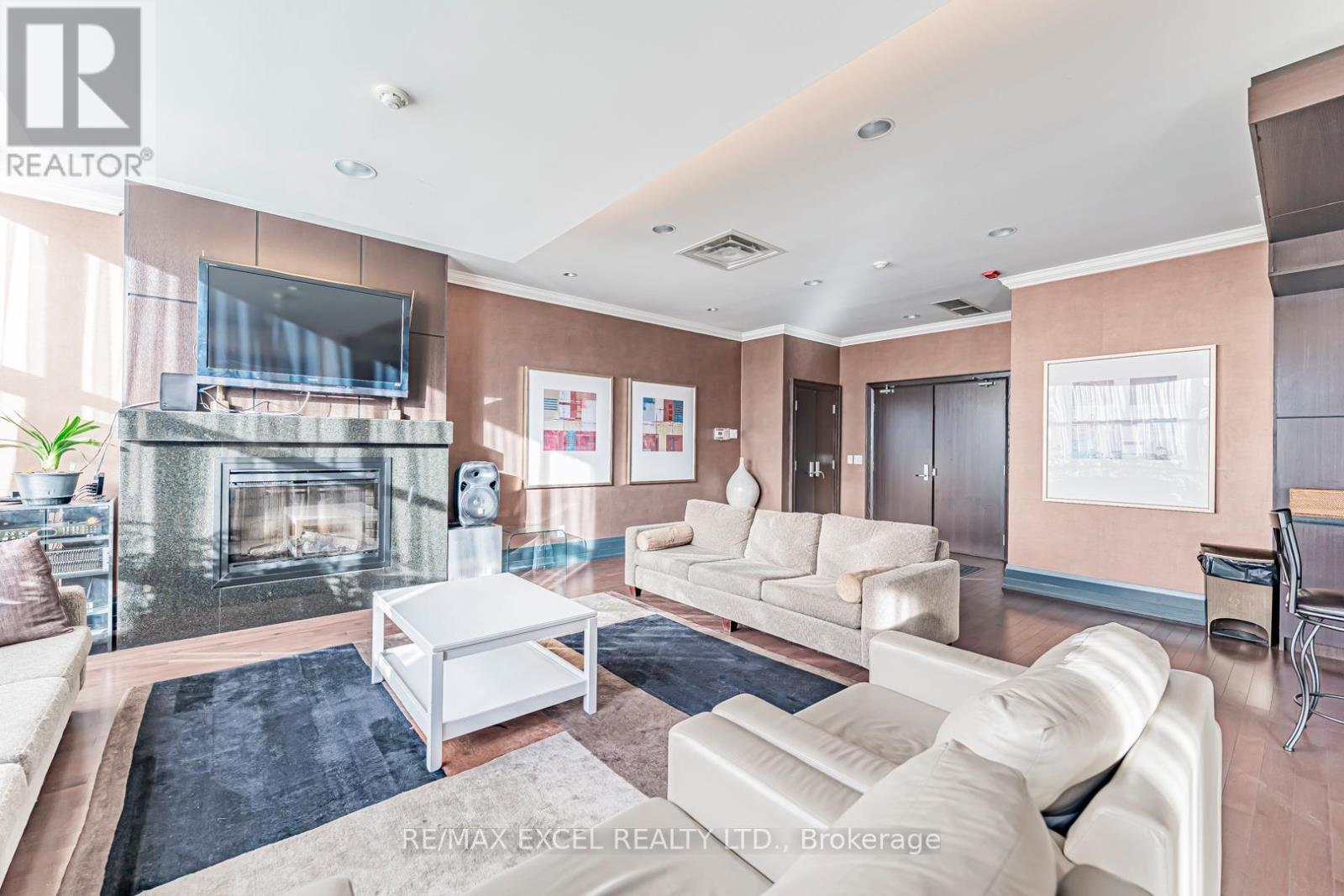 110 - 1 Upper Duke Crescent, Markham, Ontario  L6G 0B6 - Photo 6 - N12629678