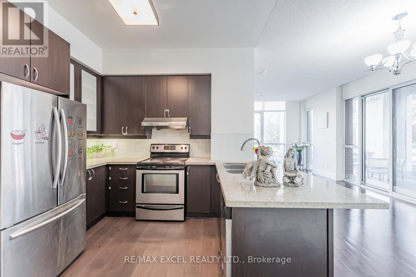 110 - 1 Upper Duke Crescent, Markham, Ontario  L6G 0B6 - Photo 9 - N12629678