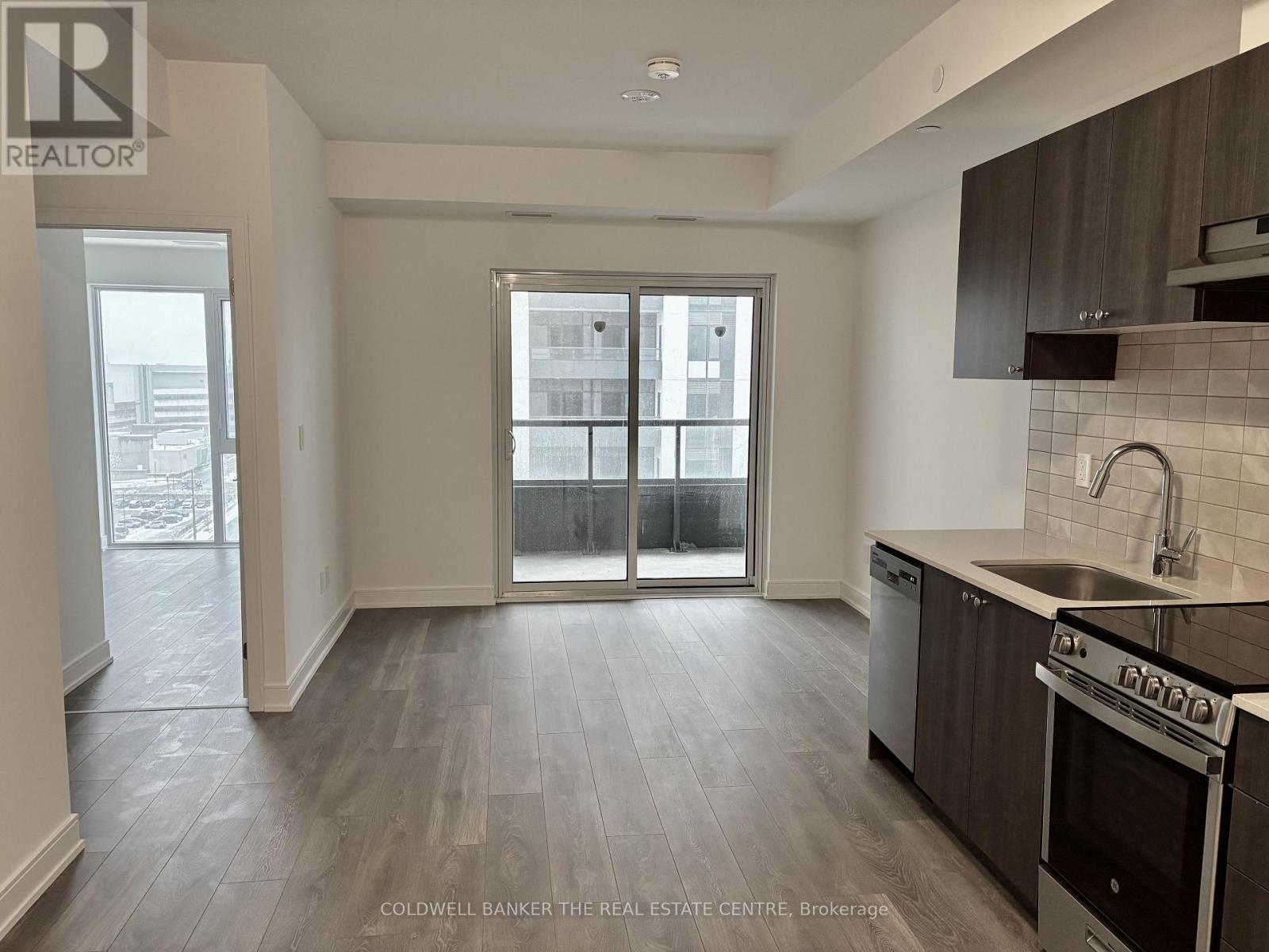 B1009 - 715 Davis Drive, Newmarket (Huron Heights-Leslie Valley), Ontario  L3Y 0J2 - Photo 10 - N12629698