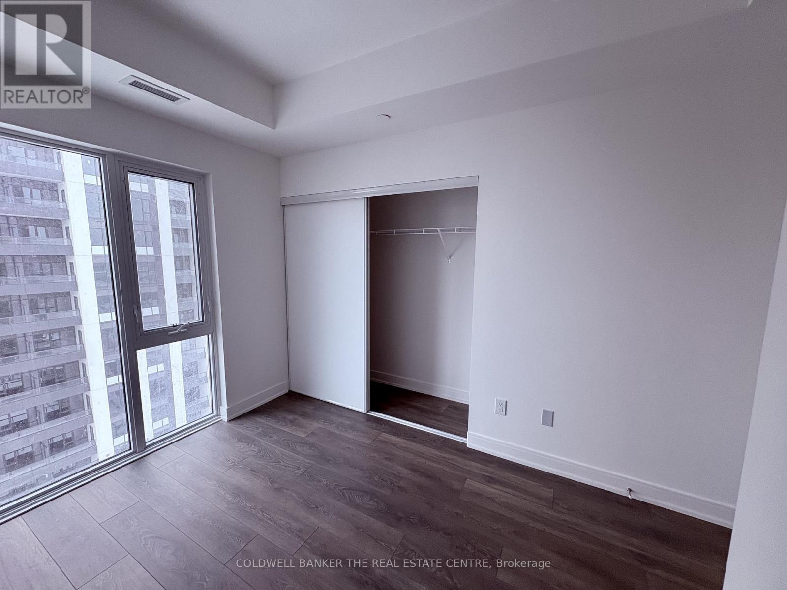 B1009 - 715 Davis Drive, Newmarket (Huron Heights-Leslie Valley), Ontario  L3Y 0J2 - Photo 15 - N12629698