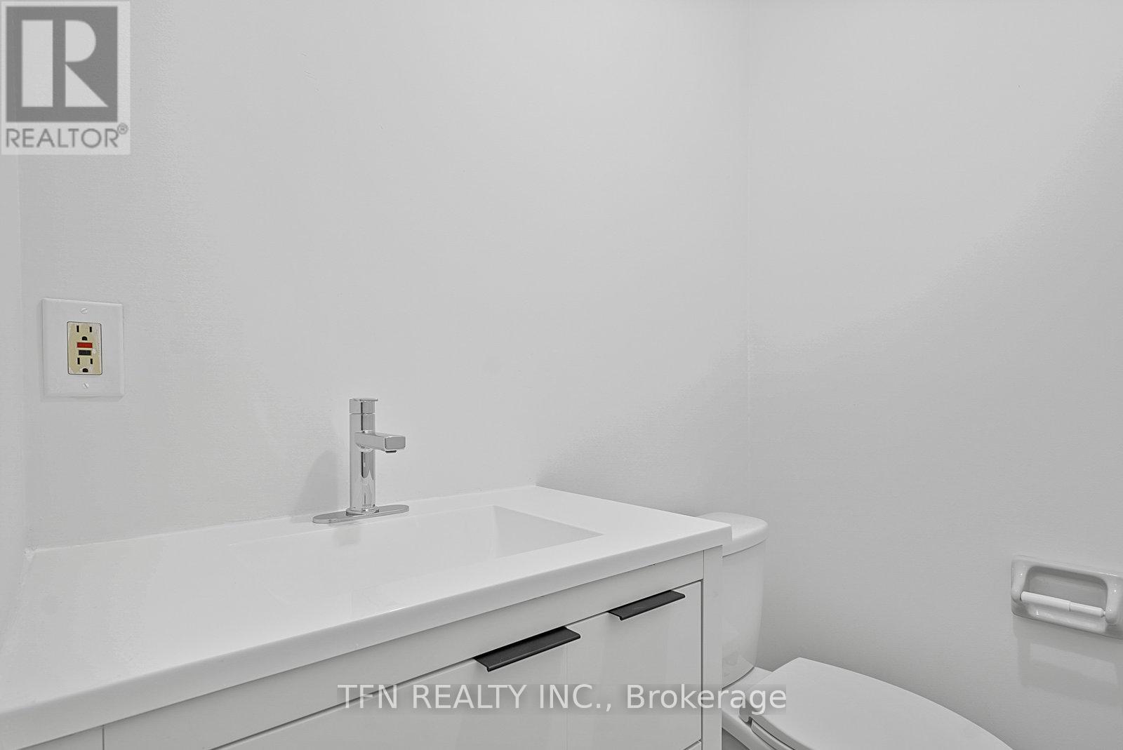 95 Alameda Circle, Vaughan, Ontario  L4J 8A6 - Photo 6 - N12629744
