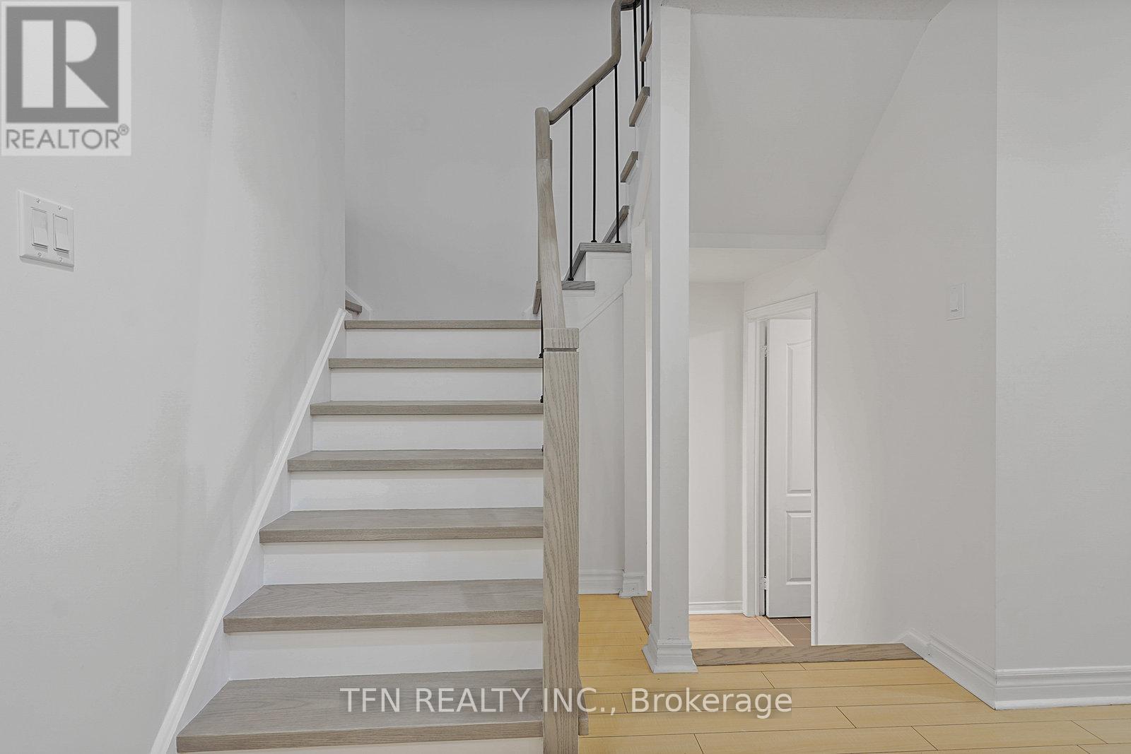 95 Alameda Circle, Vaughan, Ontario  L4J 8A6 - Photo 8 - N12629744