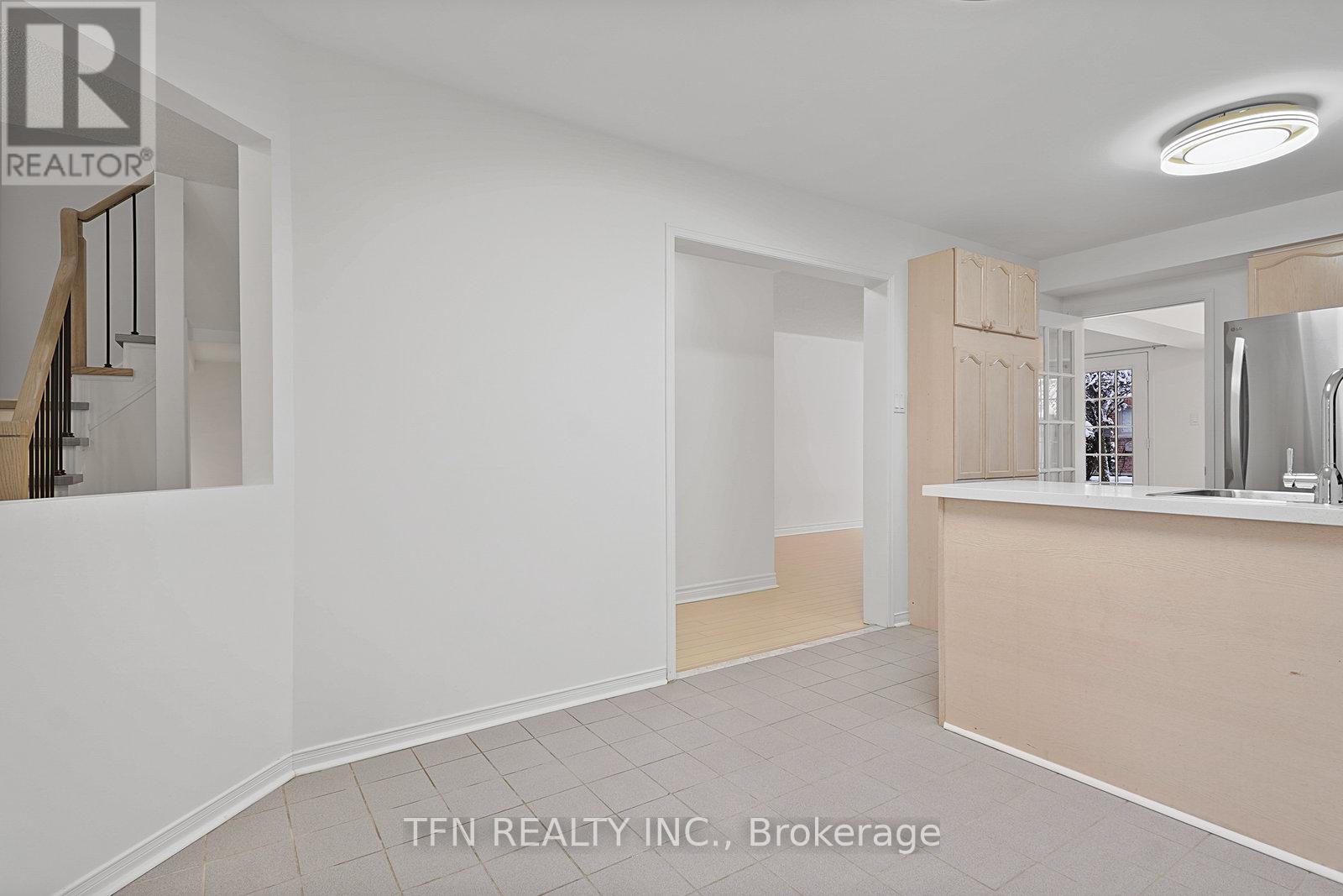 95 Alameda Circle, Vaughan, Ontario  L4J 8A6 - Photo 9 - N12629744