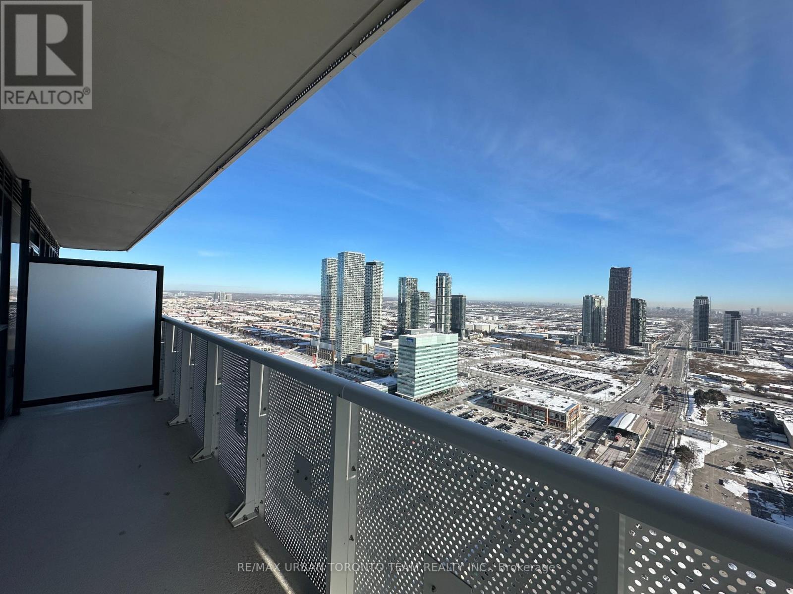 4007 - 8 Interchange Way, Vaughan (Vaughan Corporate Centre), Ontario  L4K 5Z7 - Photo 8 - N12629748