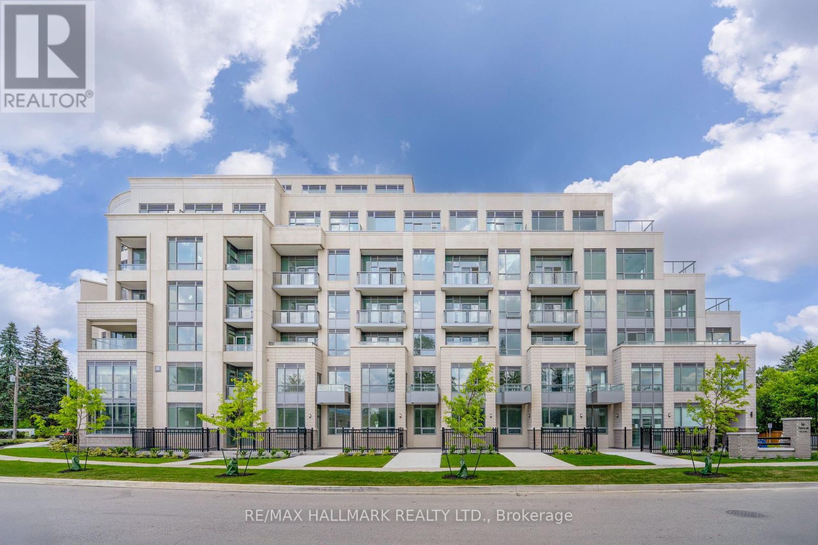 247 - 2075 KING ROAD, King, Ontario