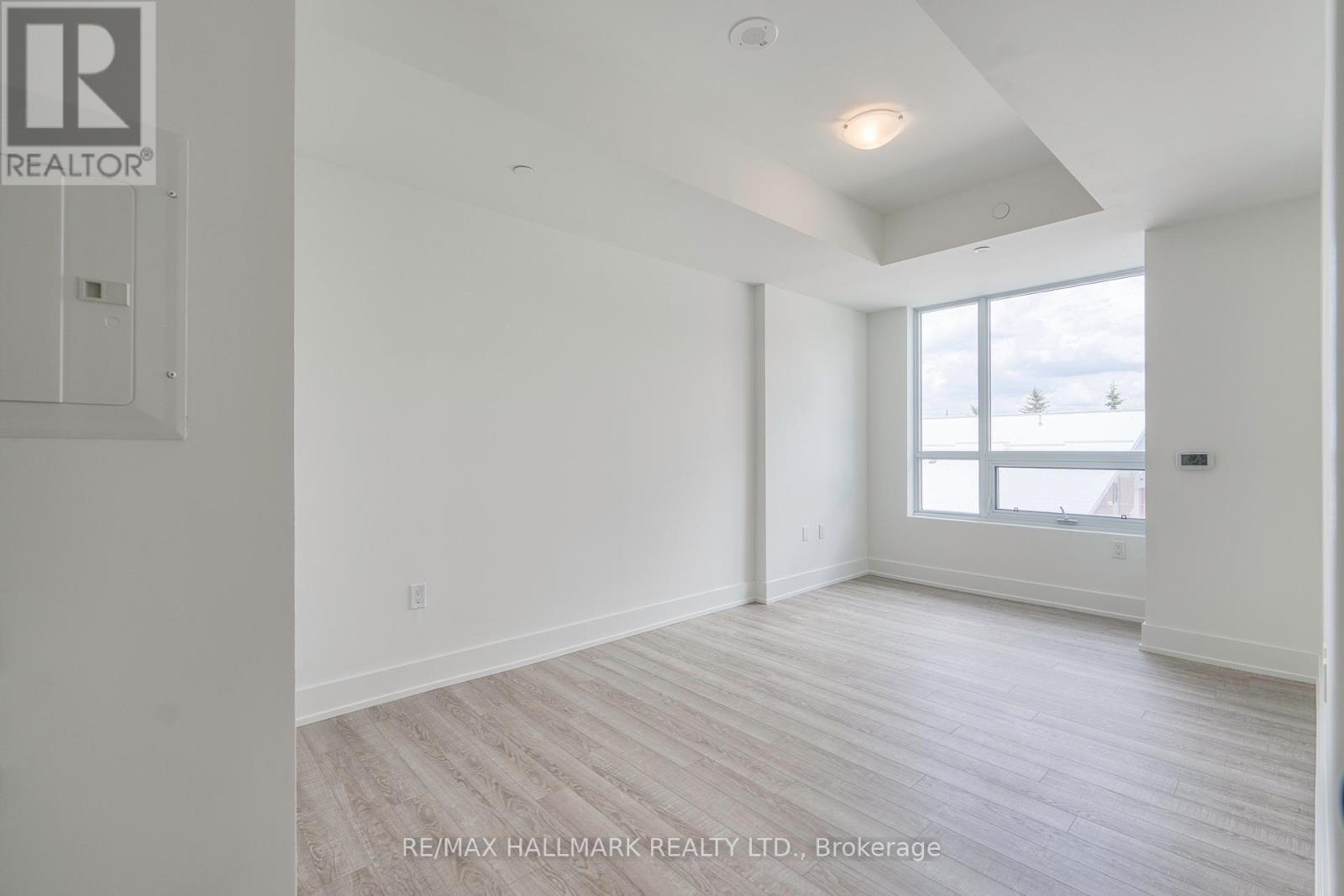 247 - 2075 King Road, King, Ontario  L7B 0R6 - Photo 11 - N12629756