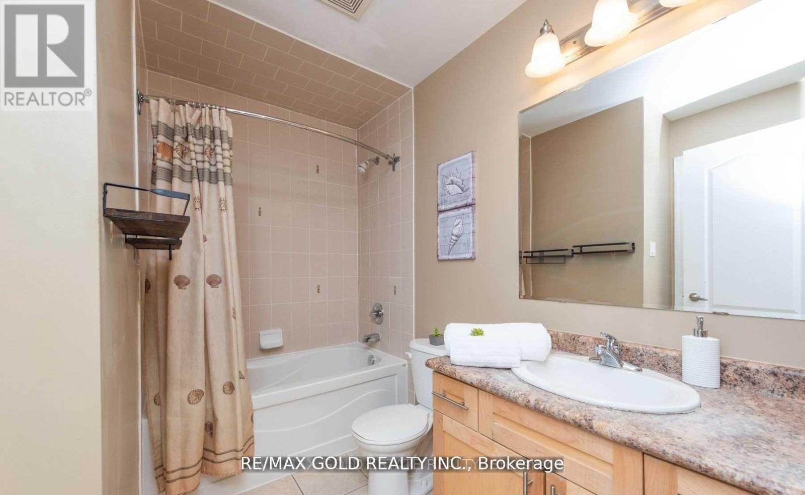 812 Herman Way, Milton, Ontario L9T 2C9 - Photo 15 - W12479496