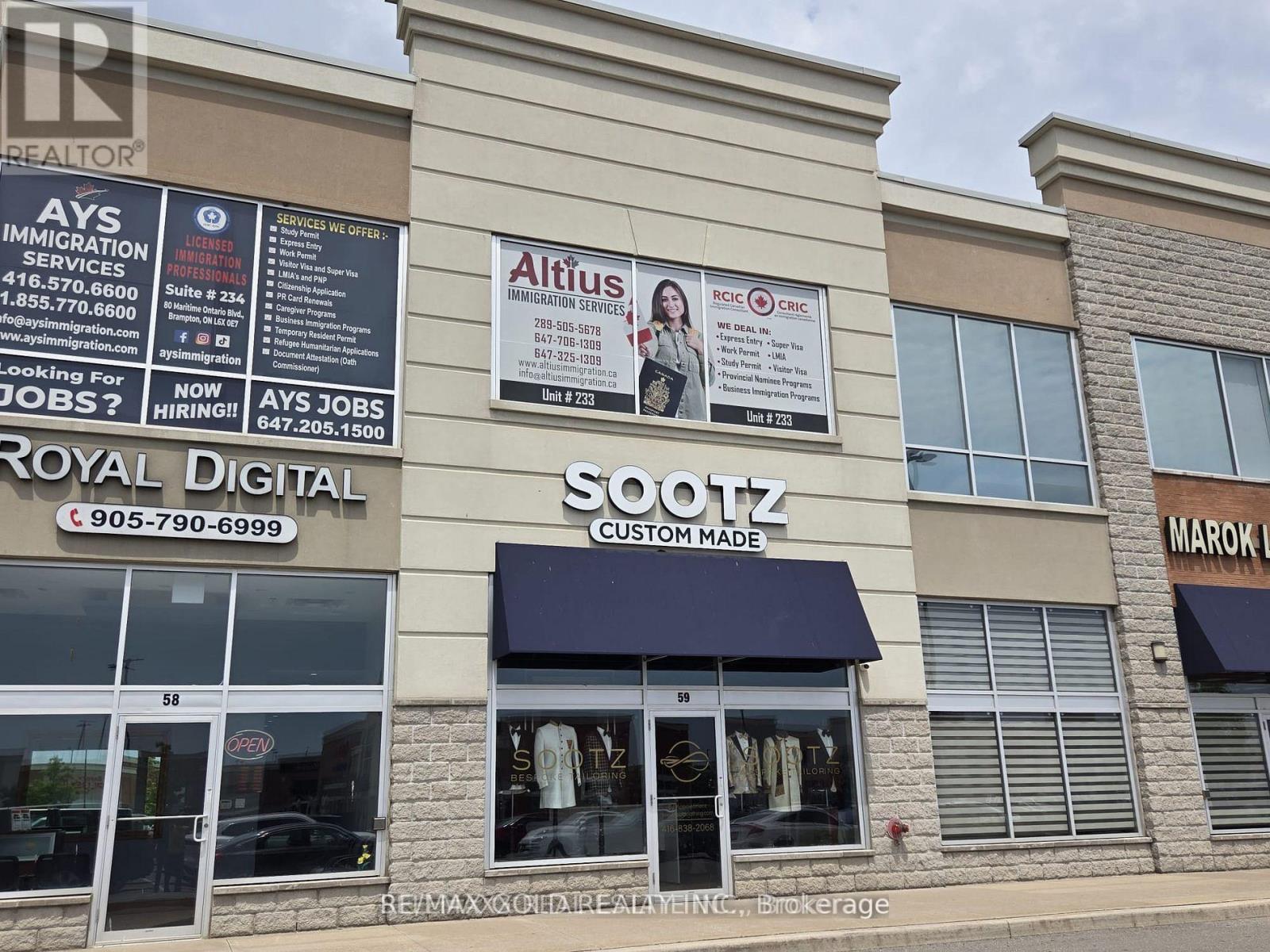 233 - 80 Maritime Ontario Boulevard, Brampton, Ontario L6S 0E7 - Photo 2 - W12629366