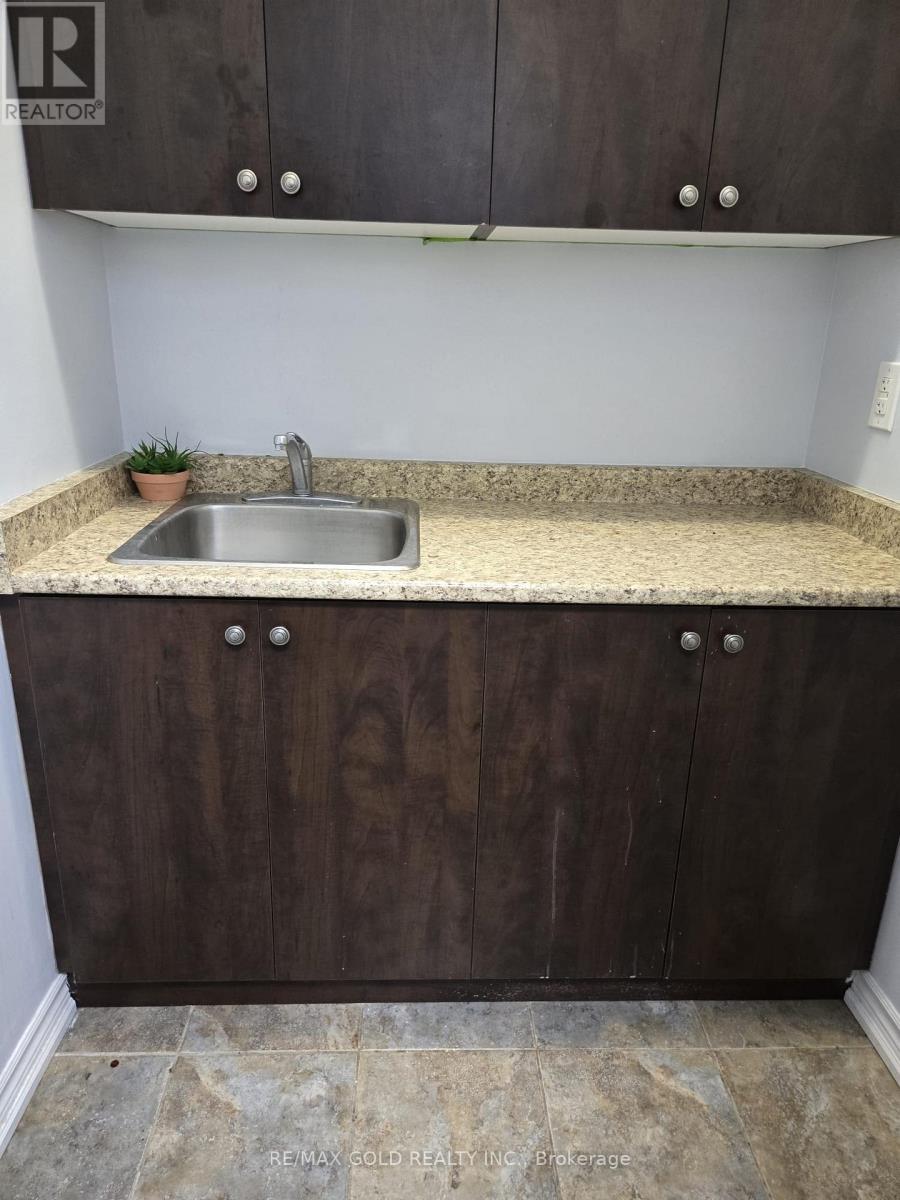 233 - 80 Maritime Ontario Boulevard, Brampton, Ontario L6S 0E7 - Photo 7 - W12629366